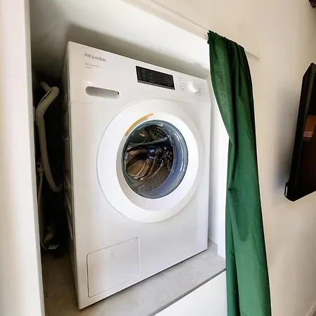 Les Marc - 5 Dans Le Vieil Appartamento Antibes